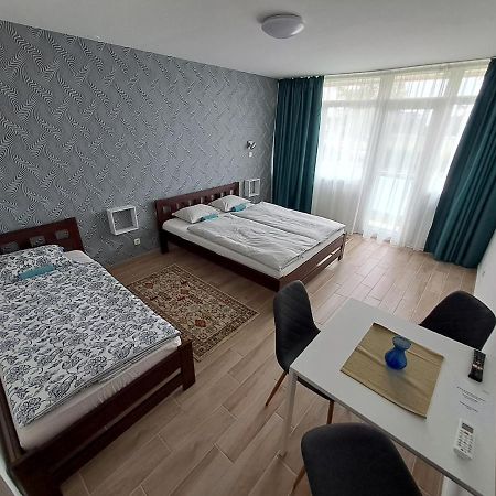 Partside Balatonfuered Apartment Exterior photo