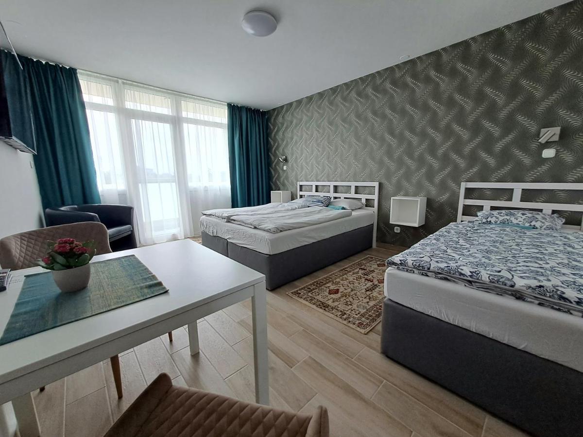 Partside Balatonfuered Apartment Exterior photo
