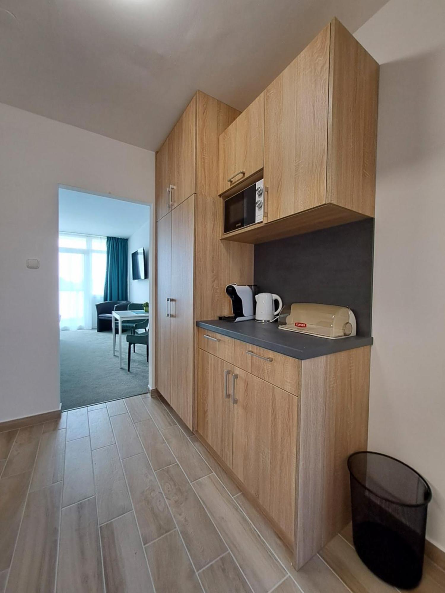 Partside Balatonfuered Apartment Exterior photo